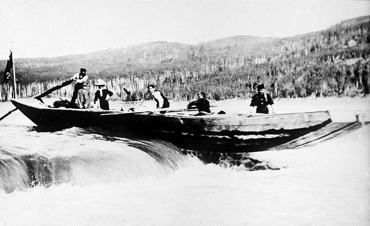 Black and white photo of Athabasca River, circa 1910